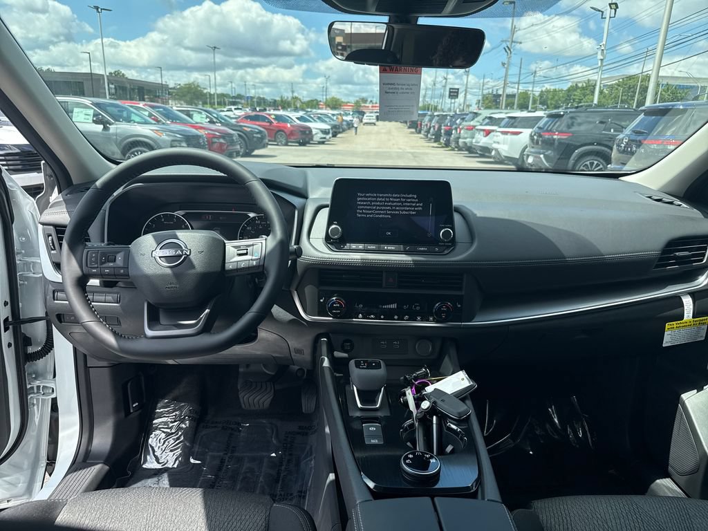New 2026 Nissan Rogue SV w/ Cold Weather Package AWD/4WD image 15