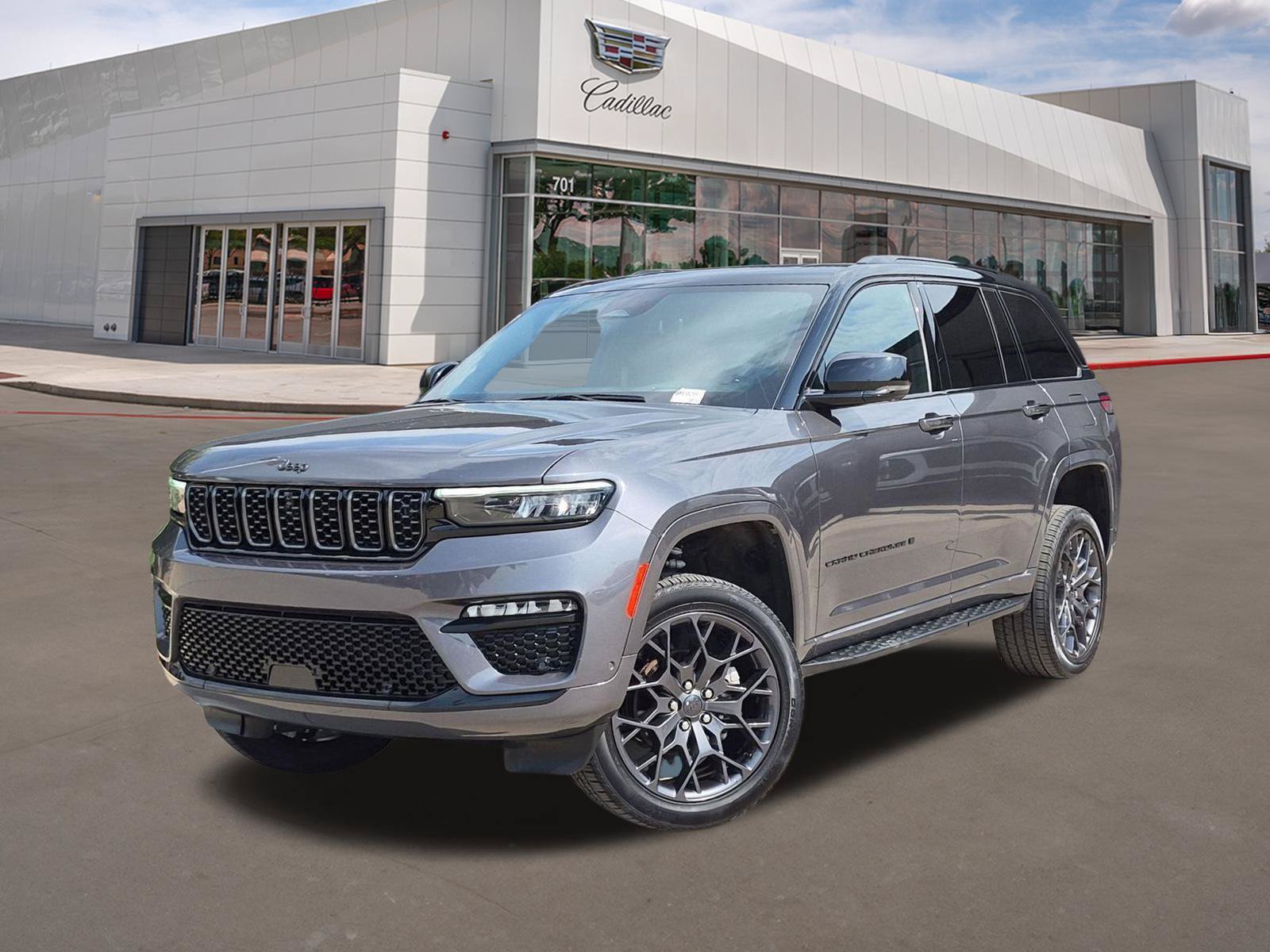 Used 2025 Jeep Grand Cherokee Summit w/ Adv Protech Group IV AWD/4WD image 1