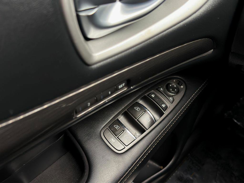 Used 2020 INFINITI QX60 Luxe w/ Essential Package image 11