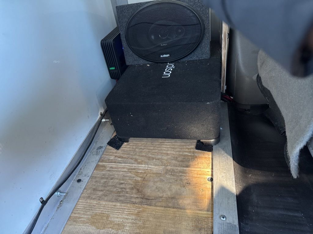 Used 2023 Chevrolet Express 3500 w/ Power Convenience Package image 25