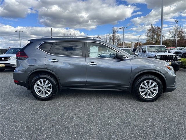 Used 2020 Nissan Rogue SV image 4