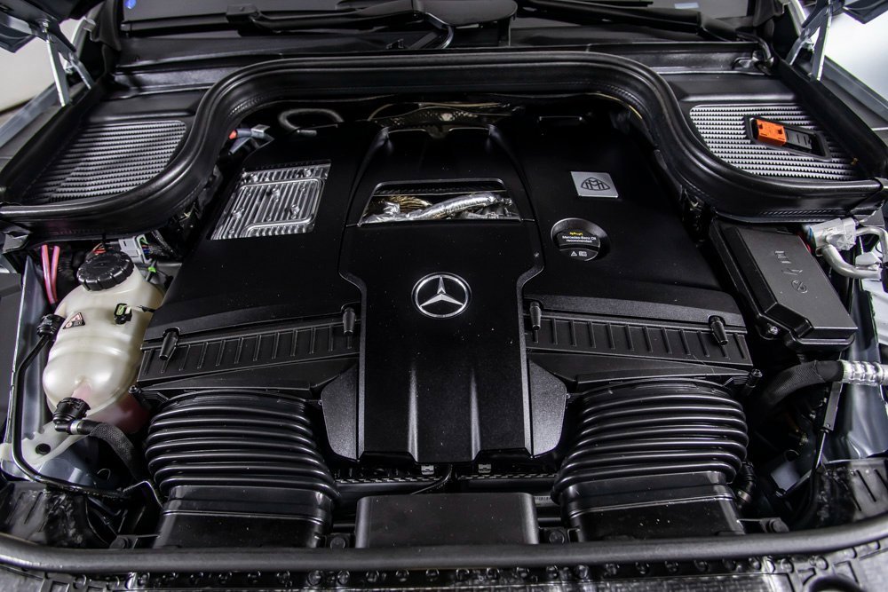 Used 2025 Mercedes-Benz Maybach GLS 600 4MATIC image 56