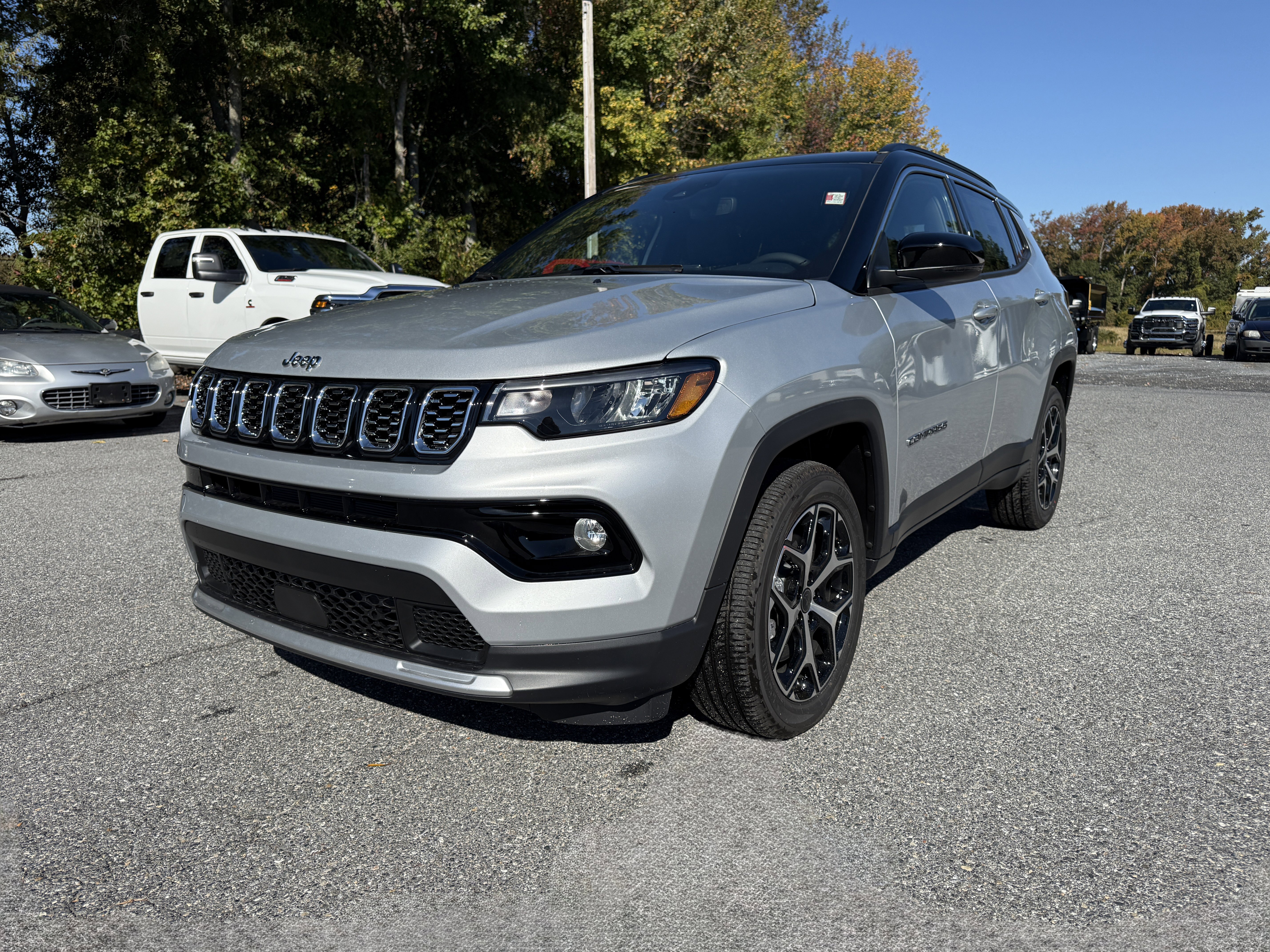 New 2026 Jeep Compass Limited image 3