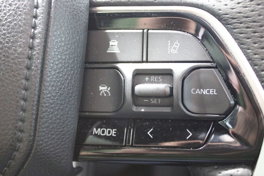 Certified 2023 Toyota Sequoia Platinum AWD/4WD image 32