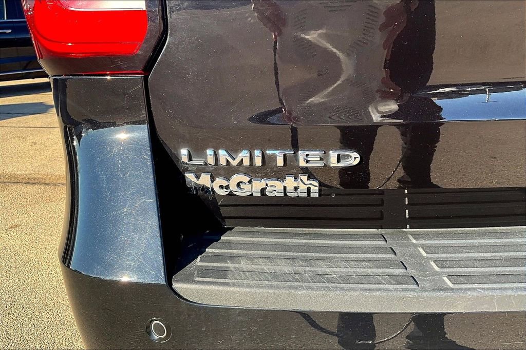 Used 2024 Ford Expedition Limited image 23