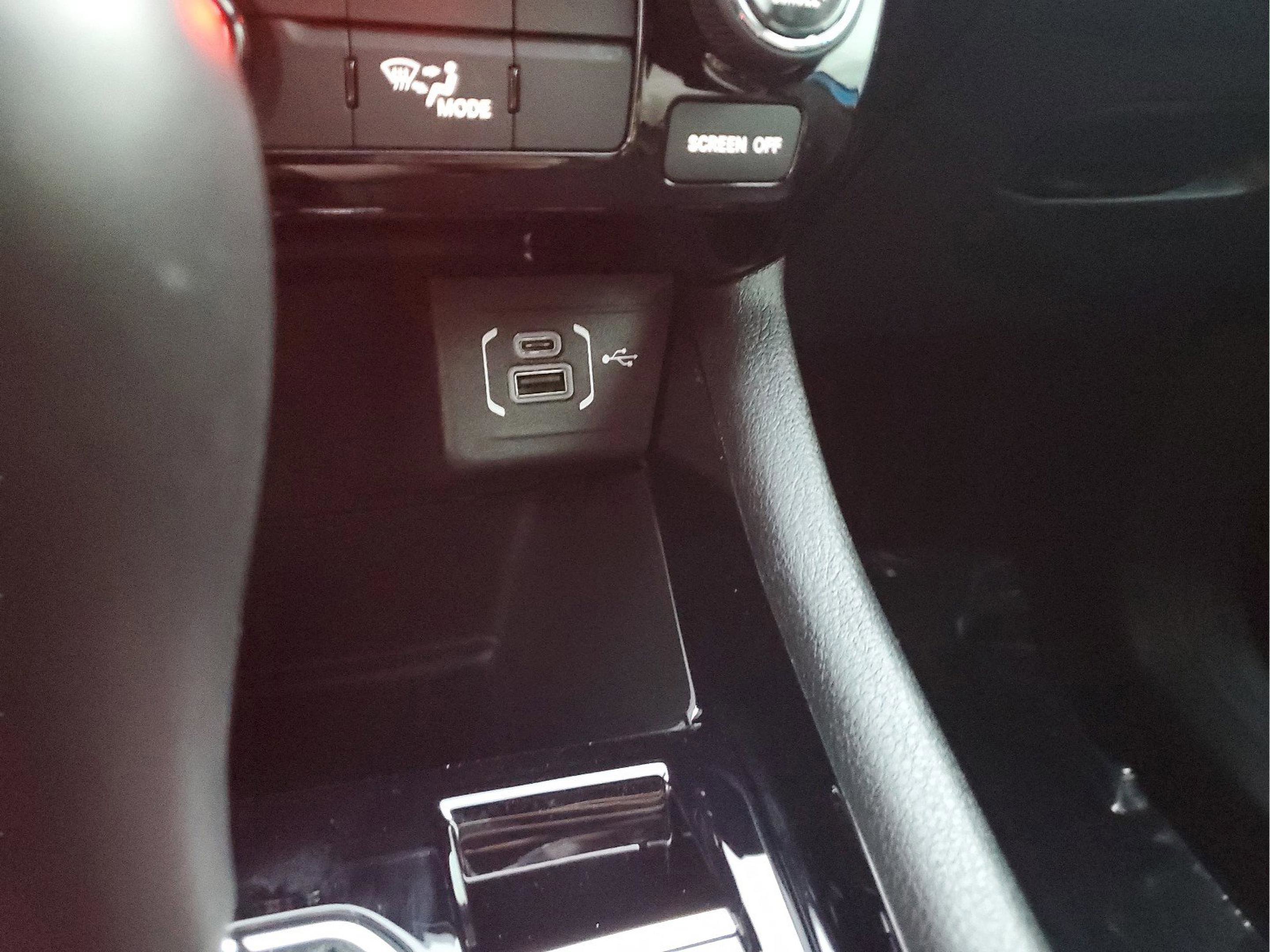 Certified 2026 Jeep Compass Latitude AWD/4WD image 24