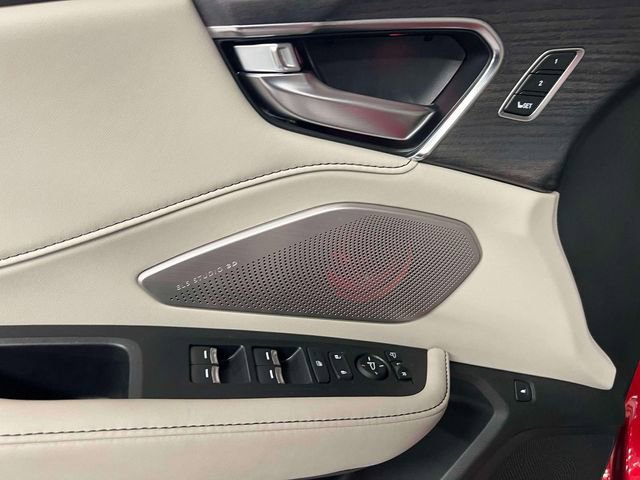 Used 2025 Acura RDX SH-AWD w/ Advance Package image 13