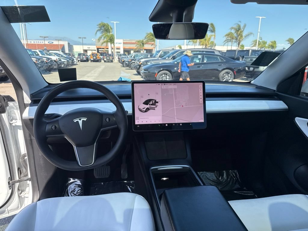 Used 2021 Tesla Model Y Long Range AWD/4WD image 20
