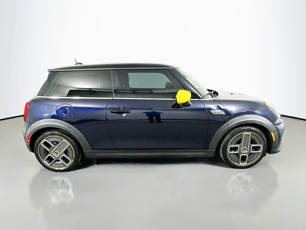 Used 2022 MINI Cooper SE FWD image 4