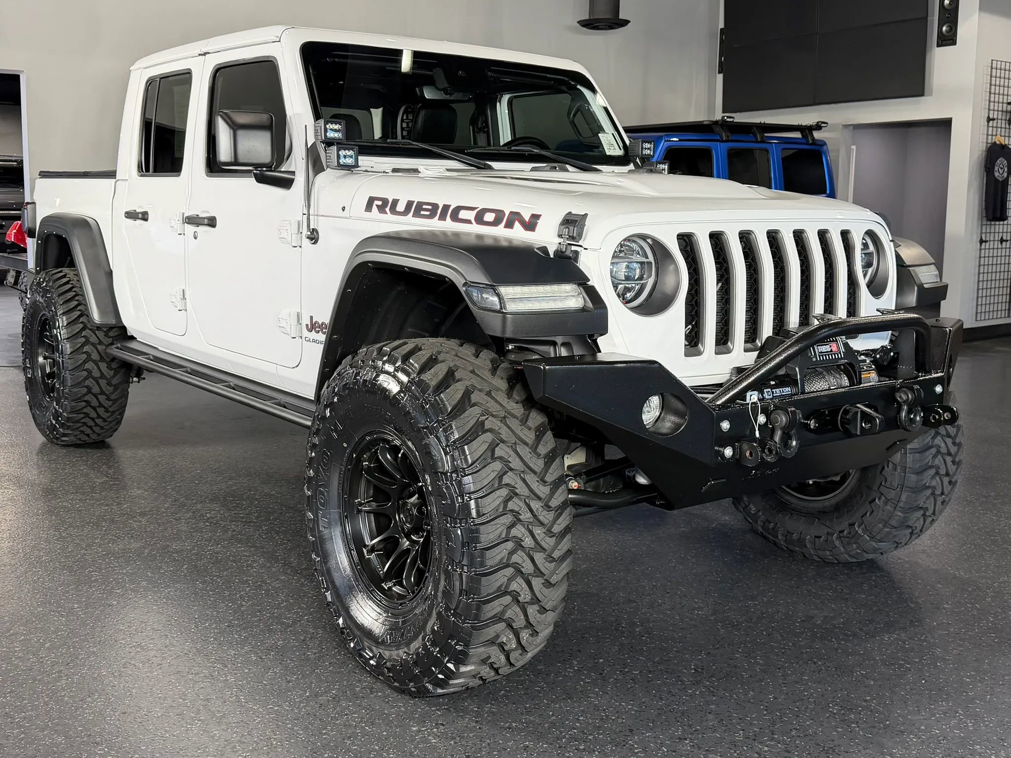 Used 2021 Jeep Gladiator Rubicon AWD/4WD image 2