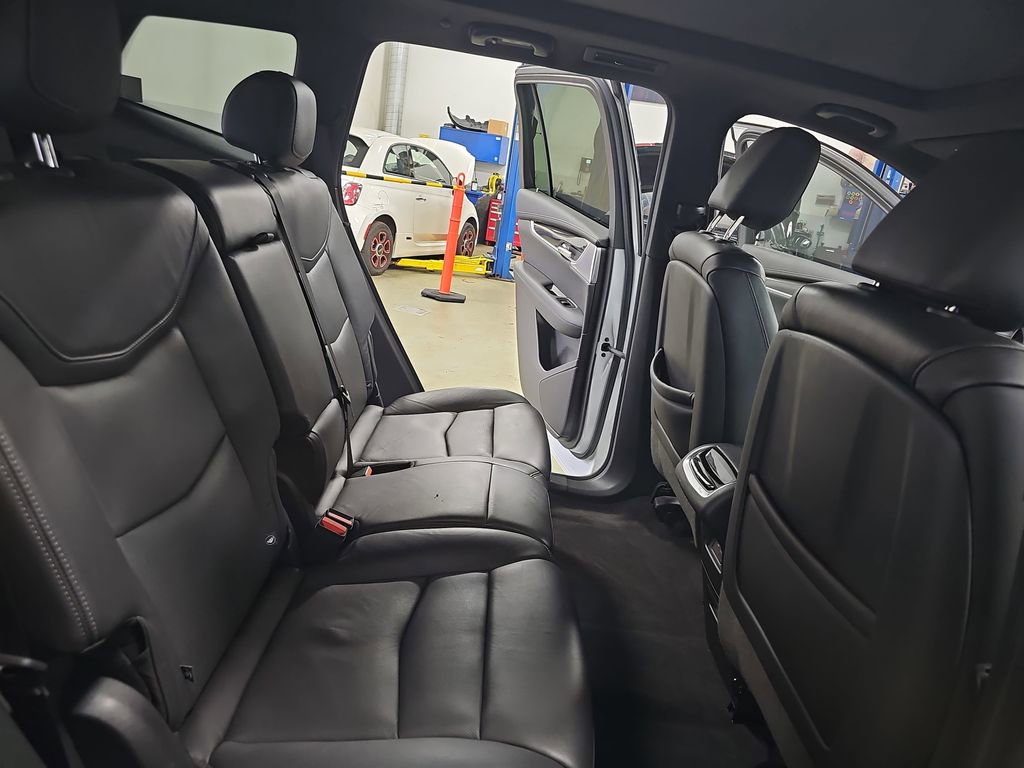 Used 2020 Cadillac XT6 Sport AWD/4WD image 11