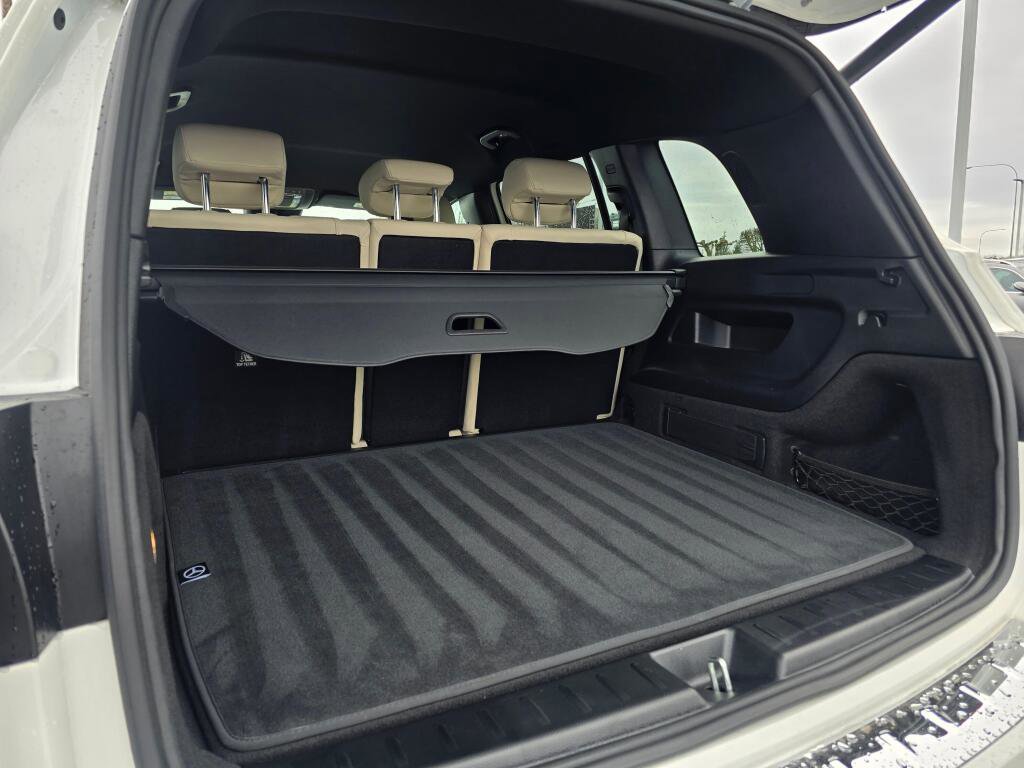 Used 2025 Mercedes-Benz GLB 250 4MATIC image 21