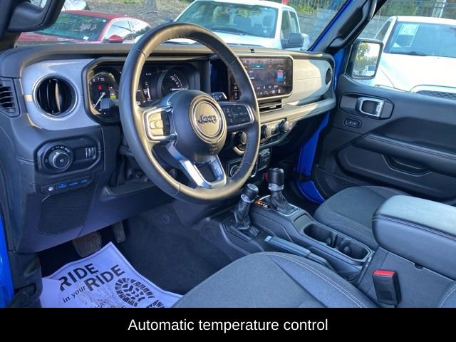 Used 2024 Jeep Wrangler Unlimited Sahara AWD/4WD image 6
