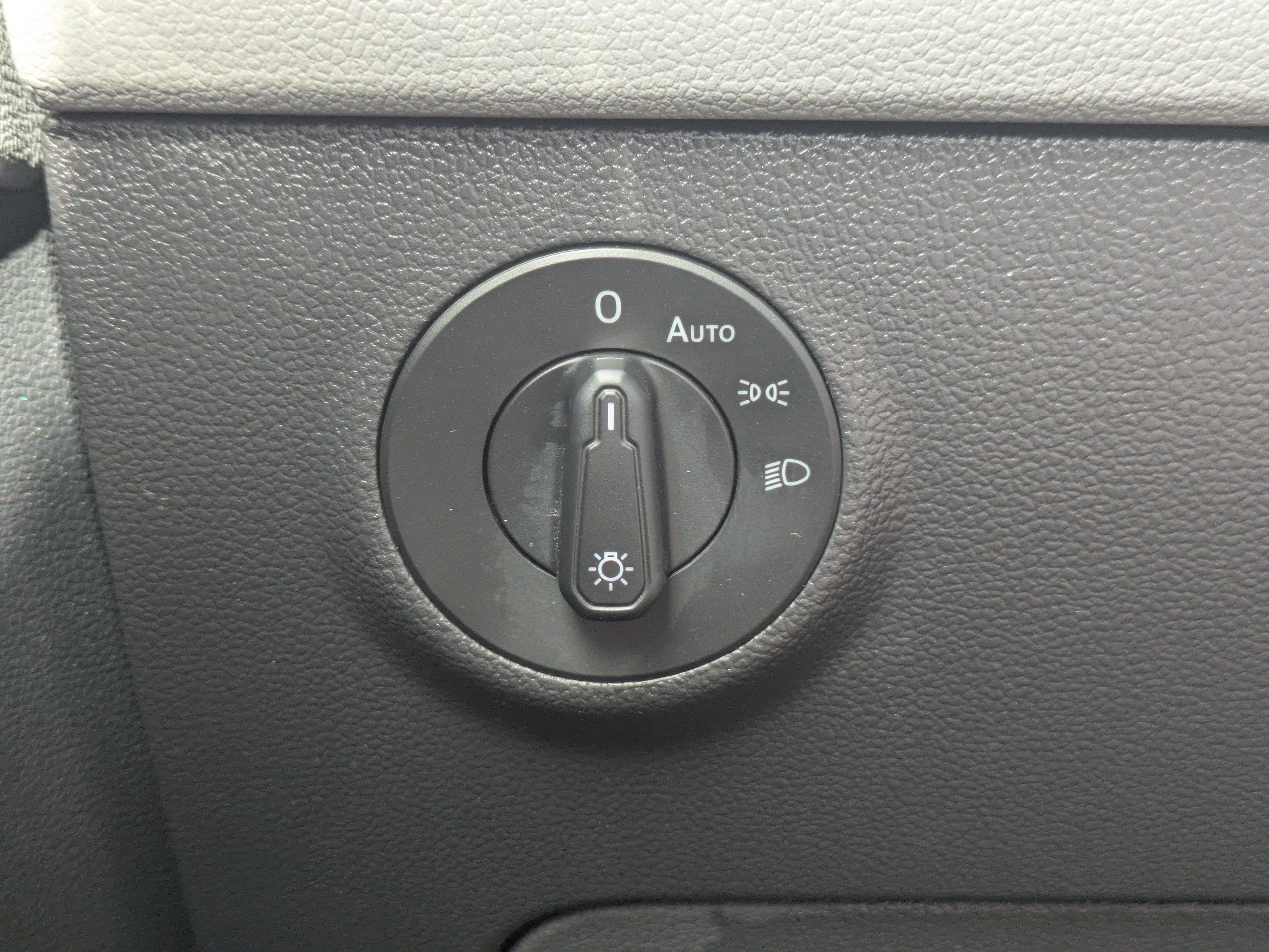 Certified 2023 Volkswagen Taos S FWD image 23