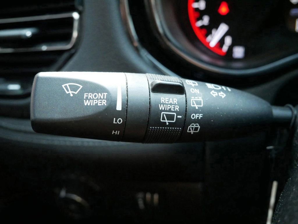 Used 2022 Dodge Durango GT image 28