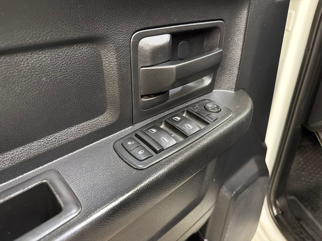 Used 2014 RAM 3500 Tradesman w/ Chrome Appearance Group AWD/4WD image 27