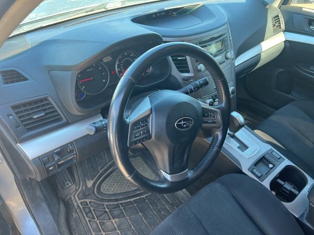 Used 2013 Subaru Outback 2.5i Premium w/ All-Weather Pkg AWD/4WD image 12