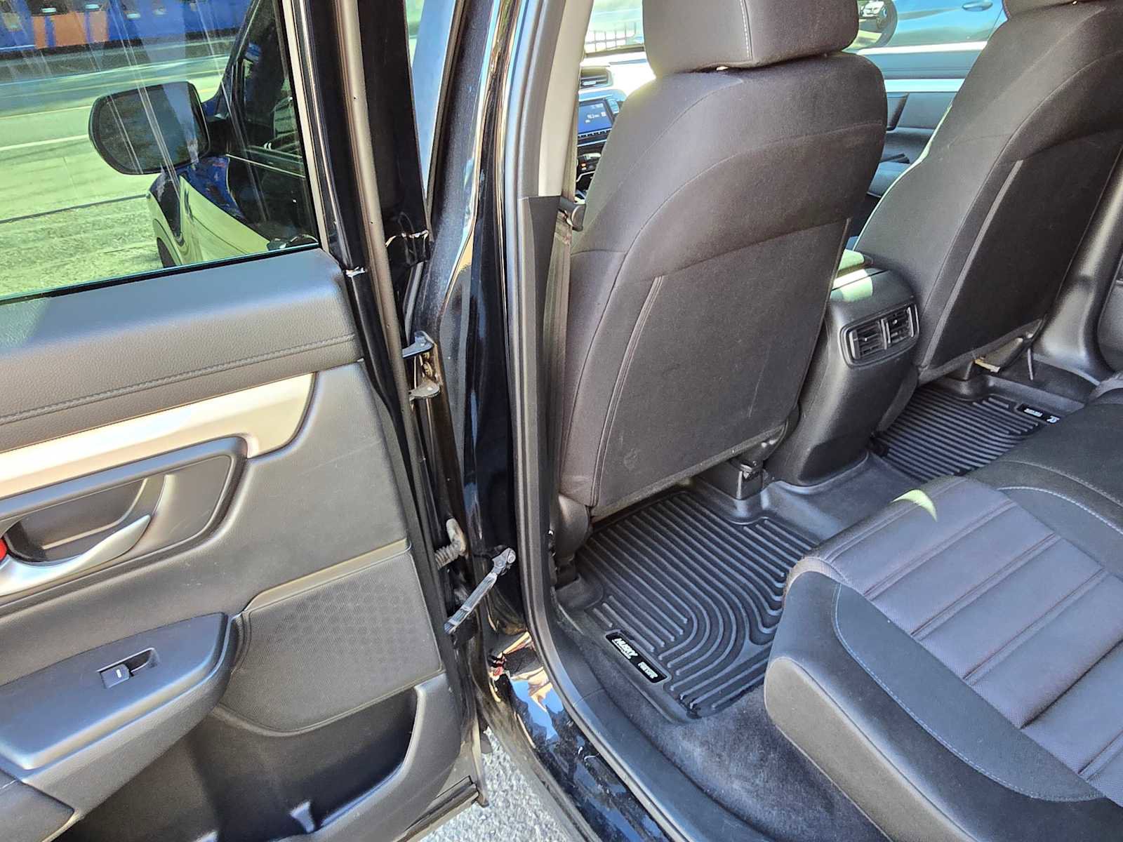 Used 2018 Honda CR-V LX image 15