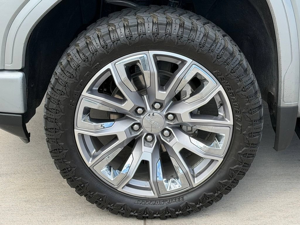 Used 2025 GMC Sierra 1500 Denali AWD/4WD image 8