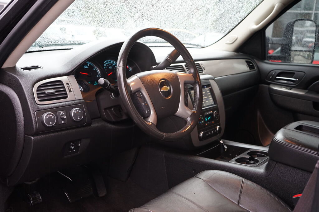 Used 2013 Chevrolet Silverado 3500 LTZ w/ LTZ Plus Package image 13