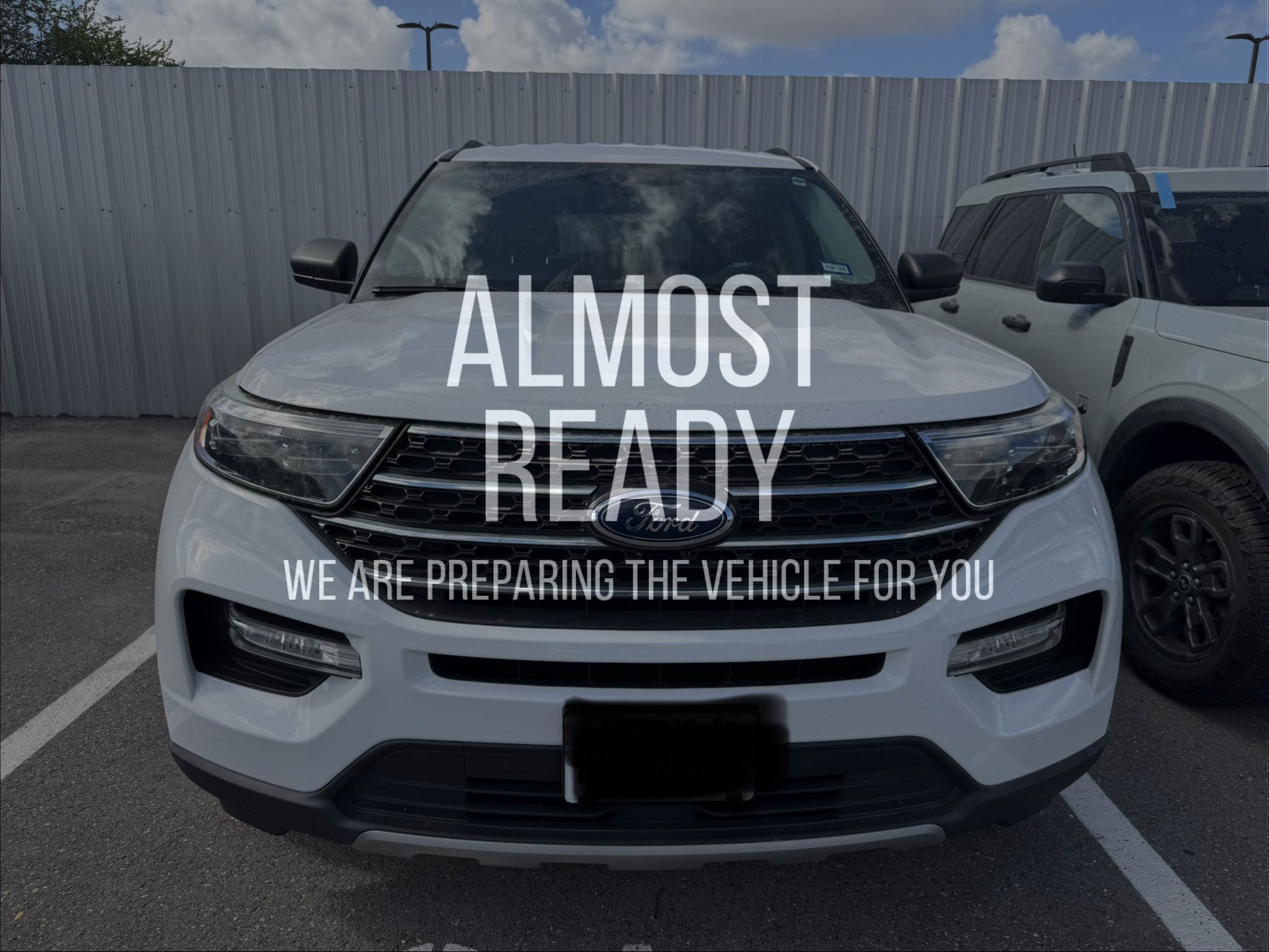 Used 2021 Ford Explorer XLT w/ Equipment Group 202A RWD image 1