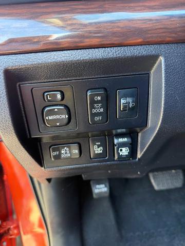 Used 2017 Toyota Tundra Limited image 22