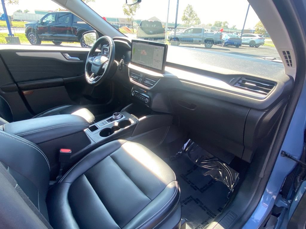 Used 2023 Ford Escape Platinum AWD/4WD image 37