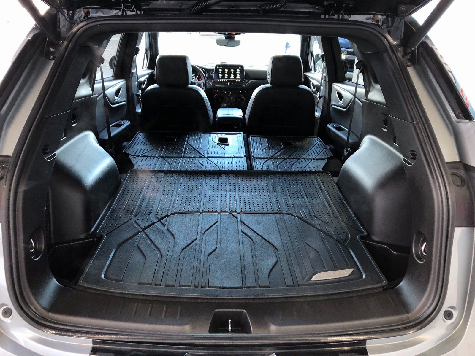 Certified 2024 Chevrolet Blazer RS w/ Driver Confidence II Package image 9