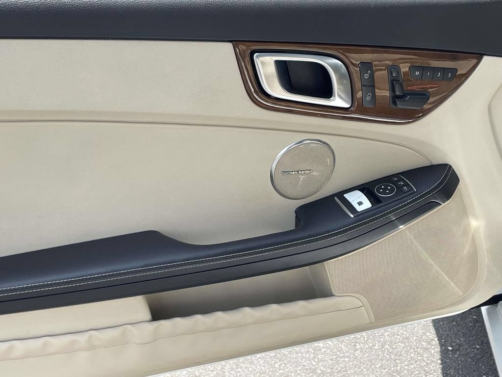 Used 2015 Mercedes-Benz SLK 250 image 15