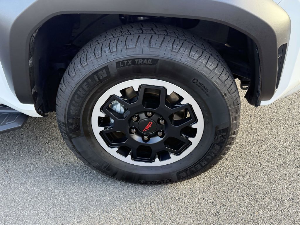 Used 2025 Toyota 4Runner TRD Off-Road Premium w/ Tow Technology Package AWD/4WD image 12