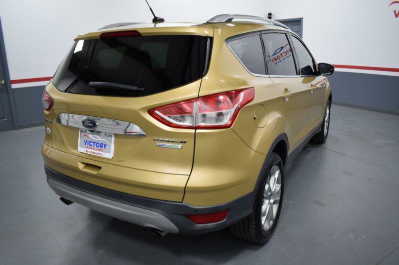 Used 2015 Ford Escape Titanium image 3