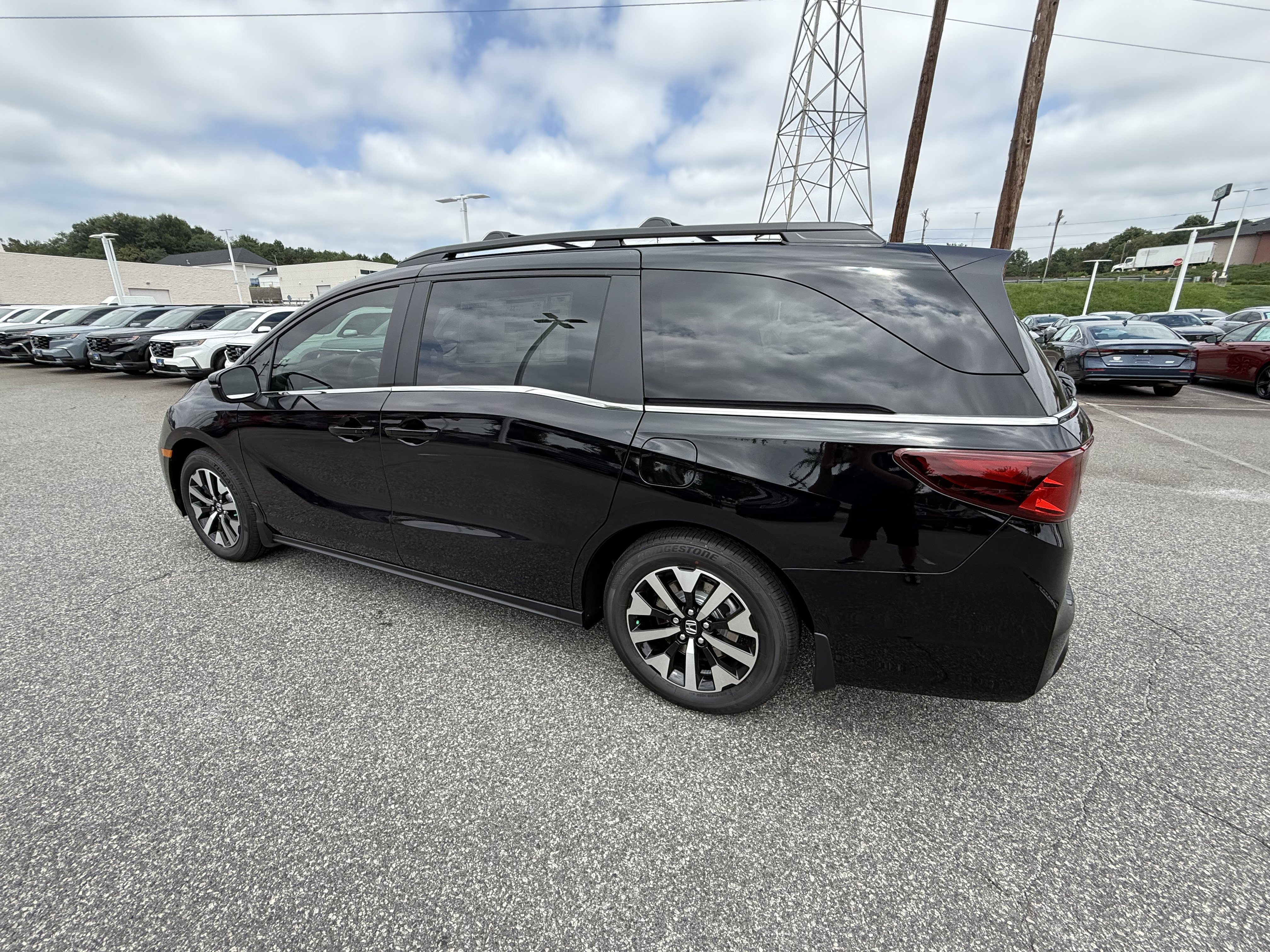New 2026 Honda Odyssey EX-L image 7