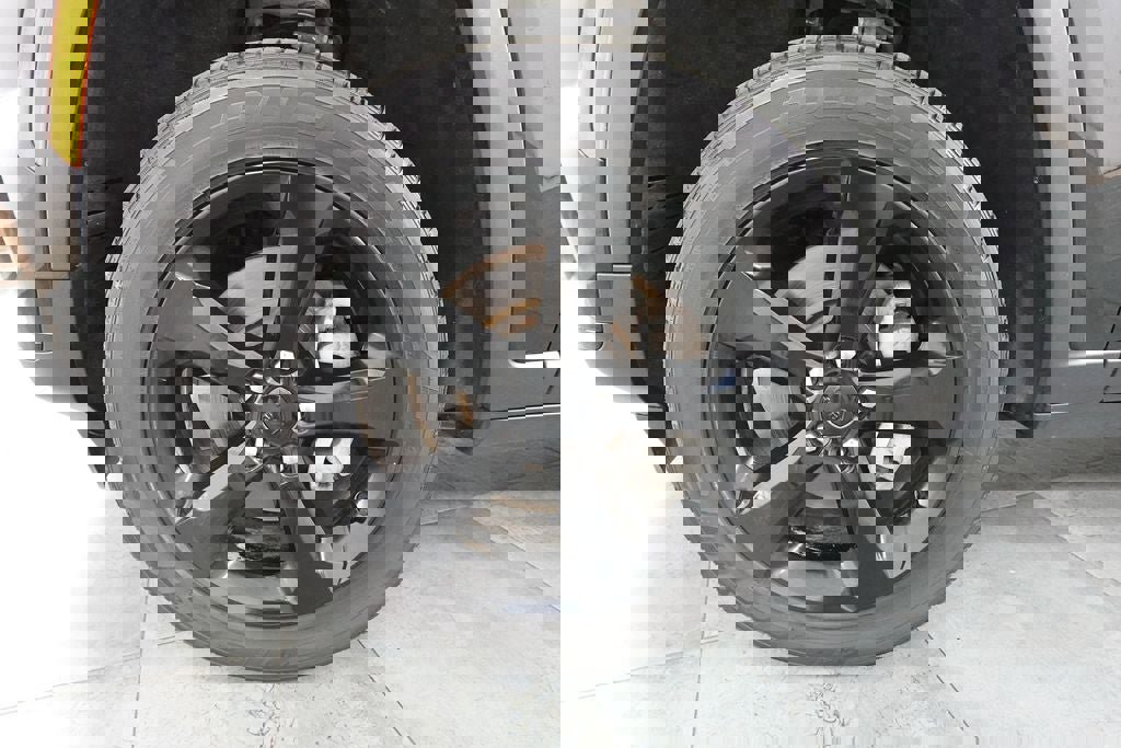 Used 2023 Jeep Grand Cherokee L Altitude image 35