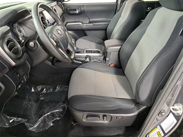 Used 2020 Toyota Tacoma TRD Off-Road image 19