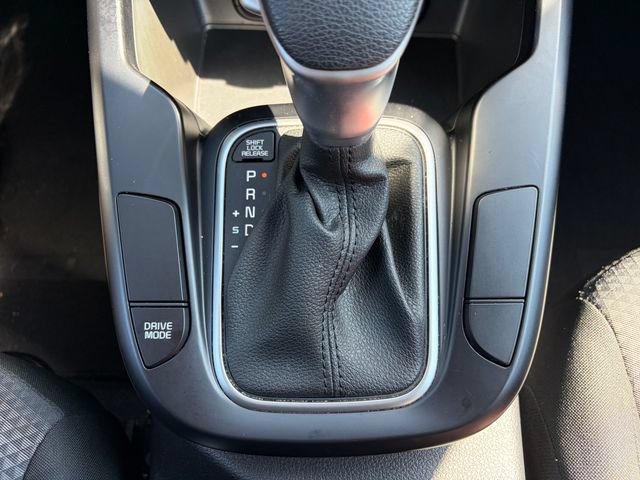 Certified 2023 Kia Soul LX w/ LX Technology Package FWD image 20
