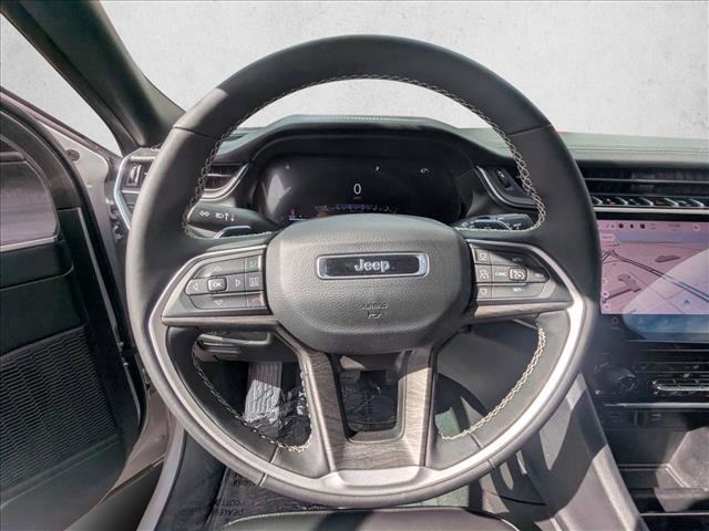 Used 2025 Jeep Grand Cherokee Limited w/ Trailer Tow Package image 16