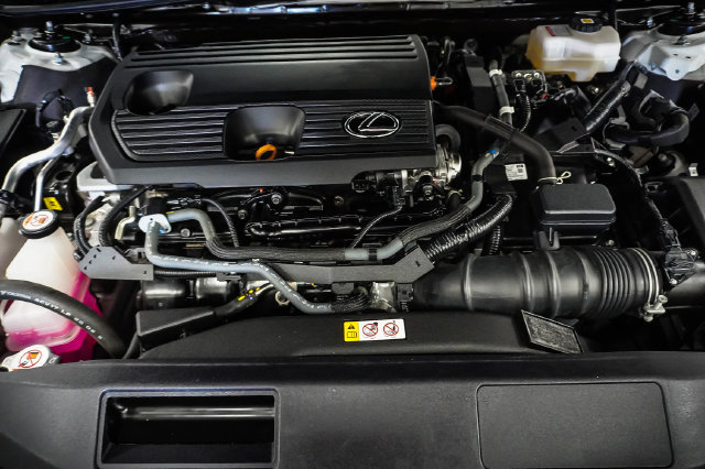 Certified 2024 Lexus ES 300h F Sport FWD image 27