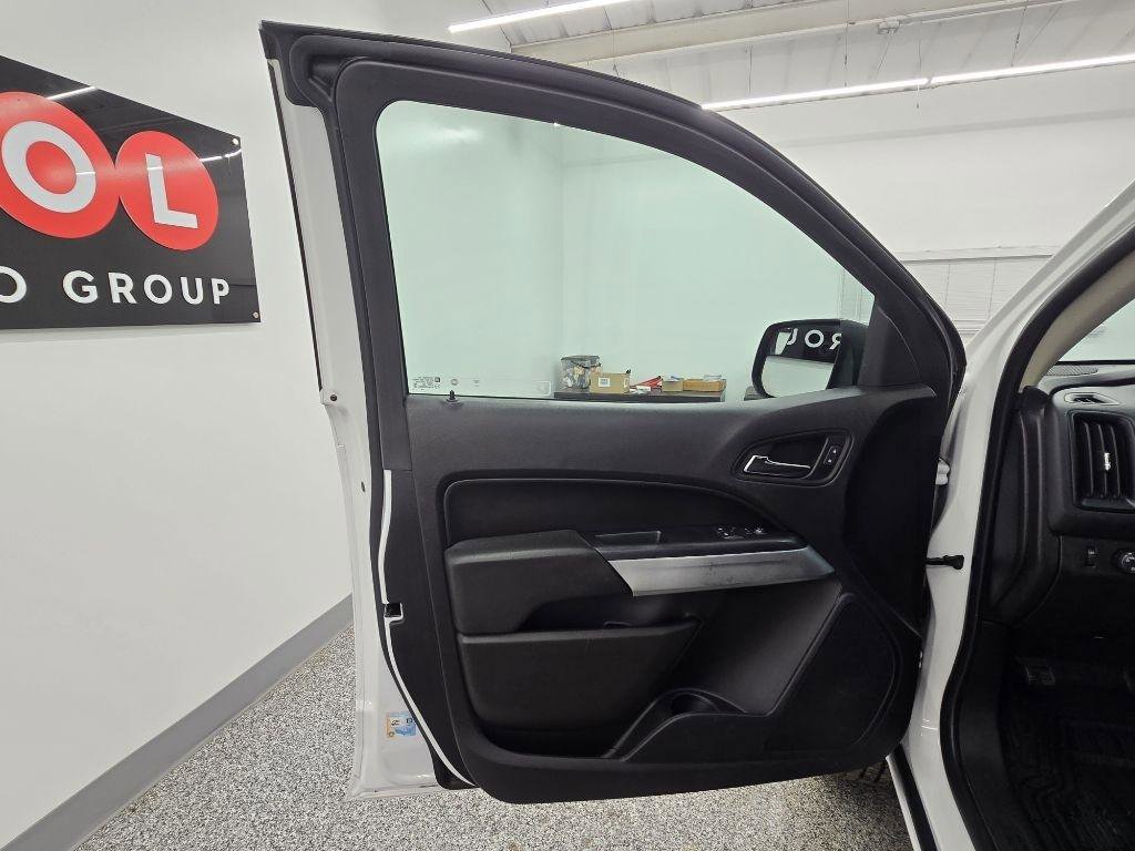 Used 2020 Chevrolet Colorado LT w/ Safety Package RWD image 22