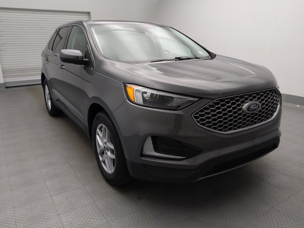 Used 2023 Ford Edge SEL image 13