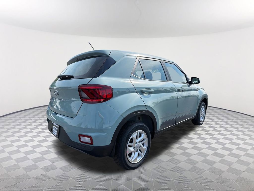 New 2026 Hyundai Venue SE image 5