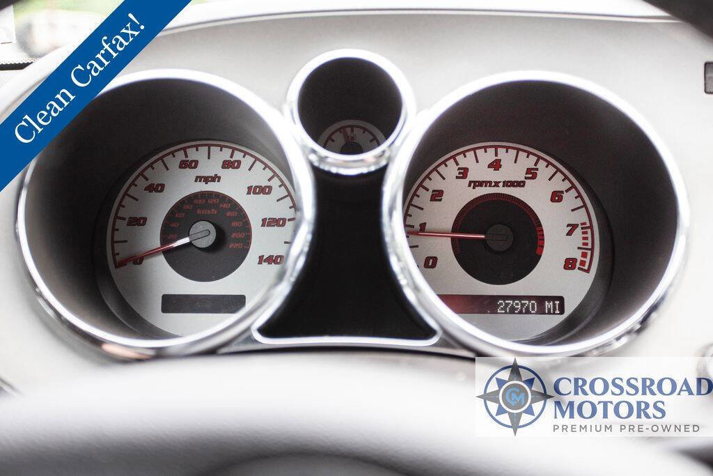 Used 2006 Pontiac Solstice Convertible w/ Premium Package RWD image 20