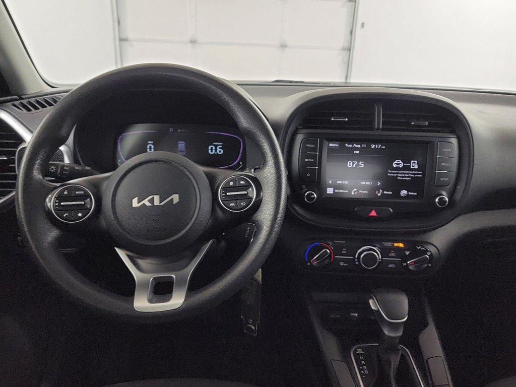 Used 2023 Kia Soul LX FWD image 12