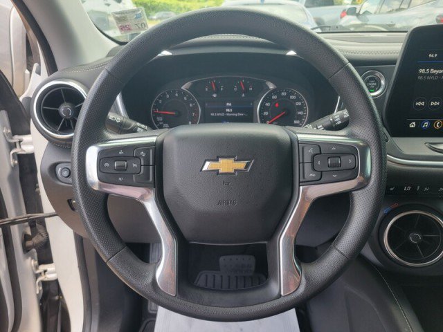 Used 2024 Chevrolet Blazer LT FWD image 16