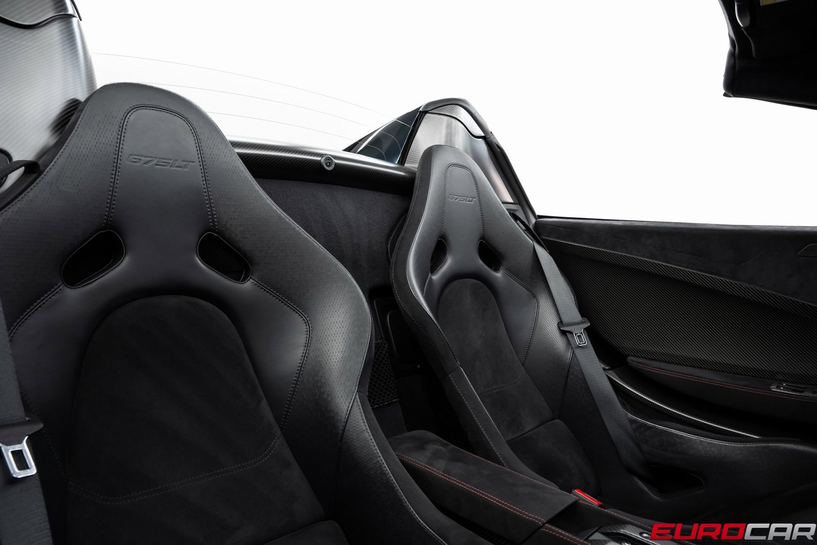 Used 2016 McLaren 675LT Spider image 45