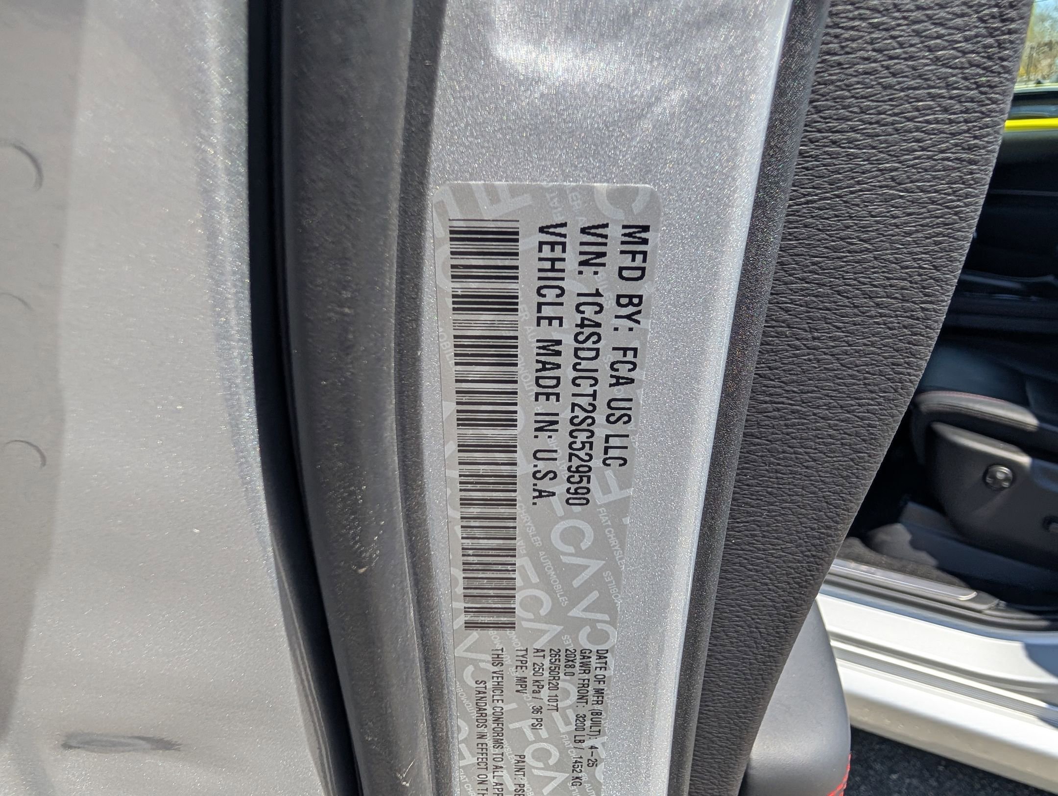Used 2025 Dodge Durango R/T image 37