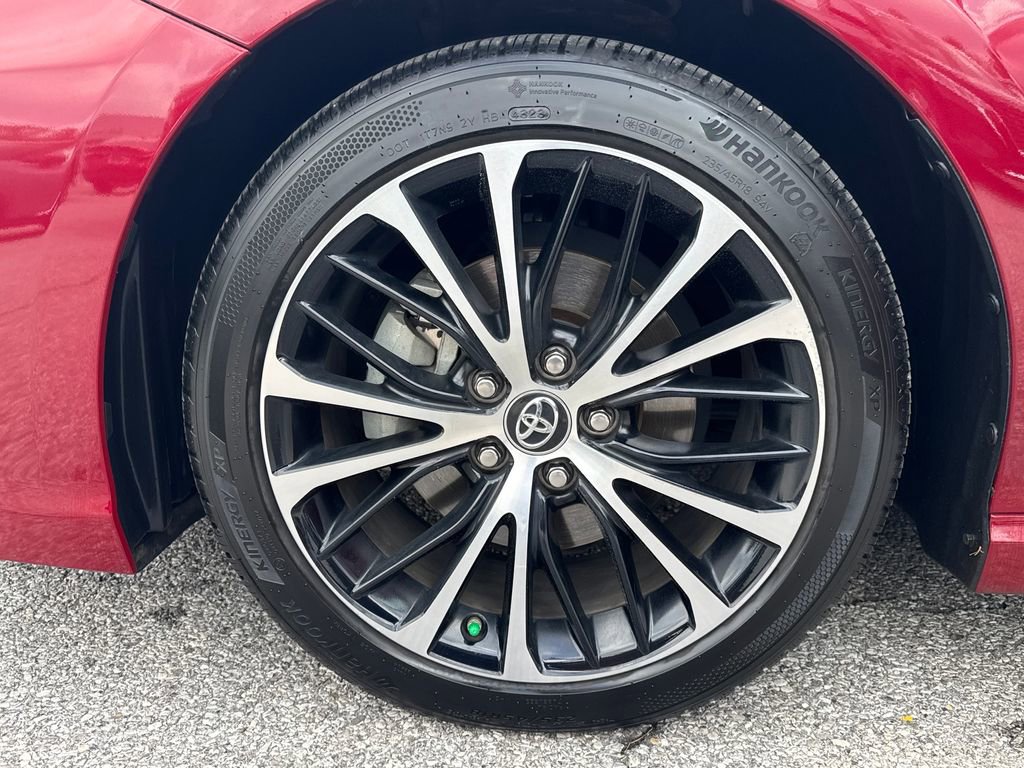 Used 2018 Toyota Camry SE image 26