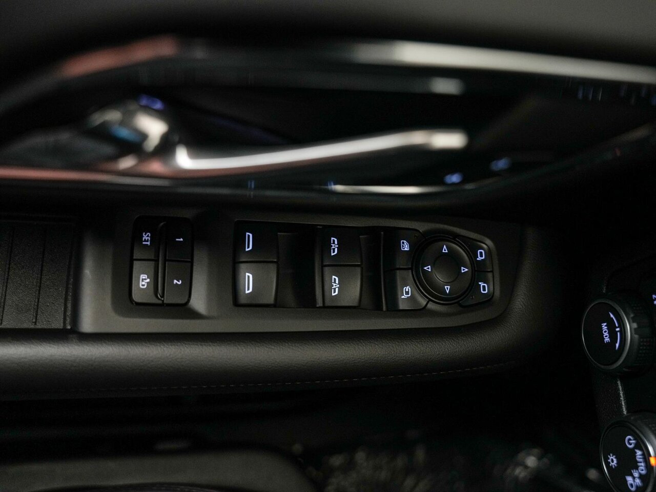 Used 2022 Chevrolet Tahoe RST w/ Luxury Package AWD/4WD image 14