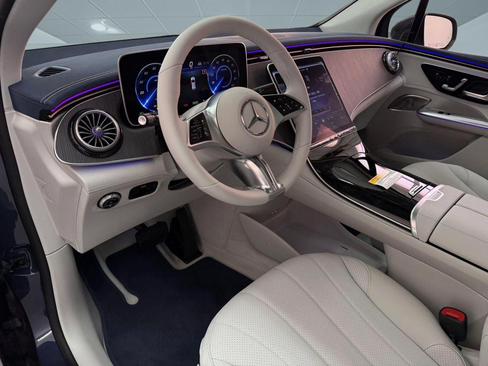 New 2027 Mercedes-Benz EQE 320 4MATIC SUV image 4