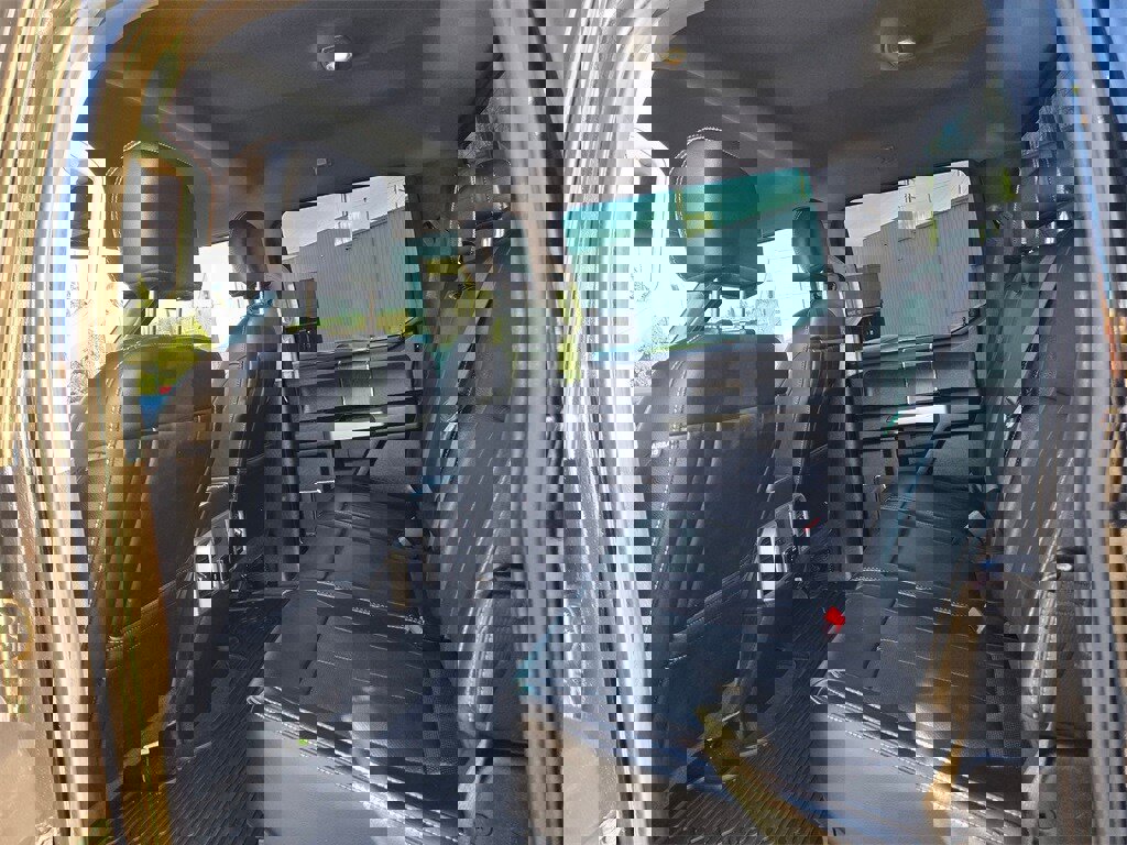 Used 2021 Ford F250 Lariat image 10