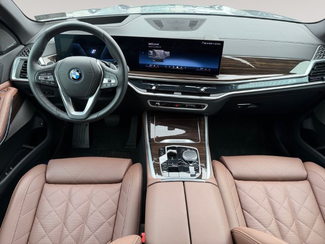 Certified 2026 BMW X5 xDrive50e w/ Climate Comfort Package AWD/4WD image 10